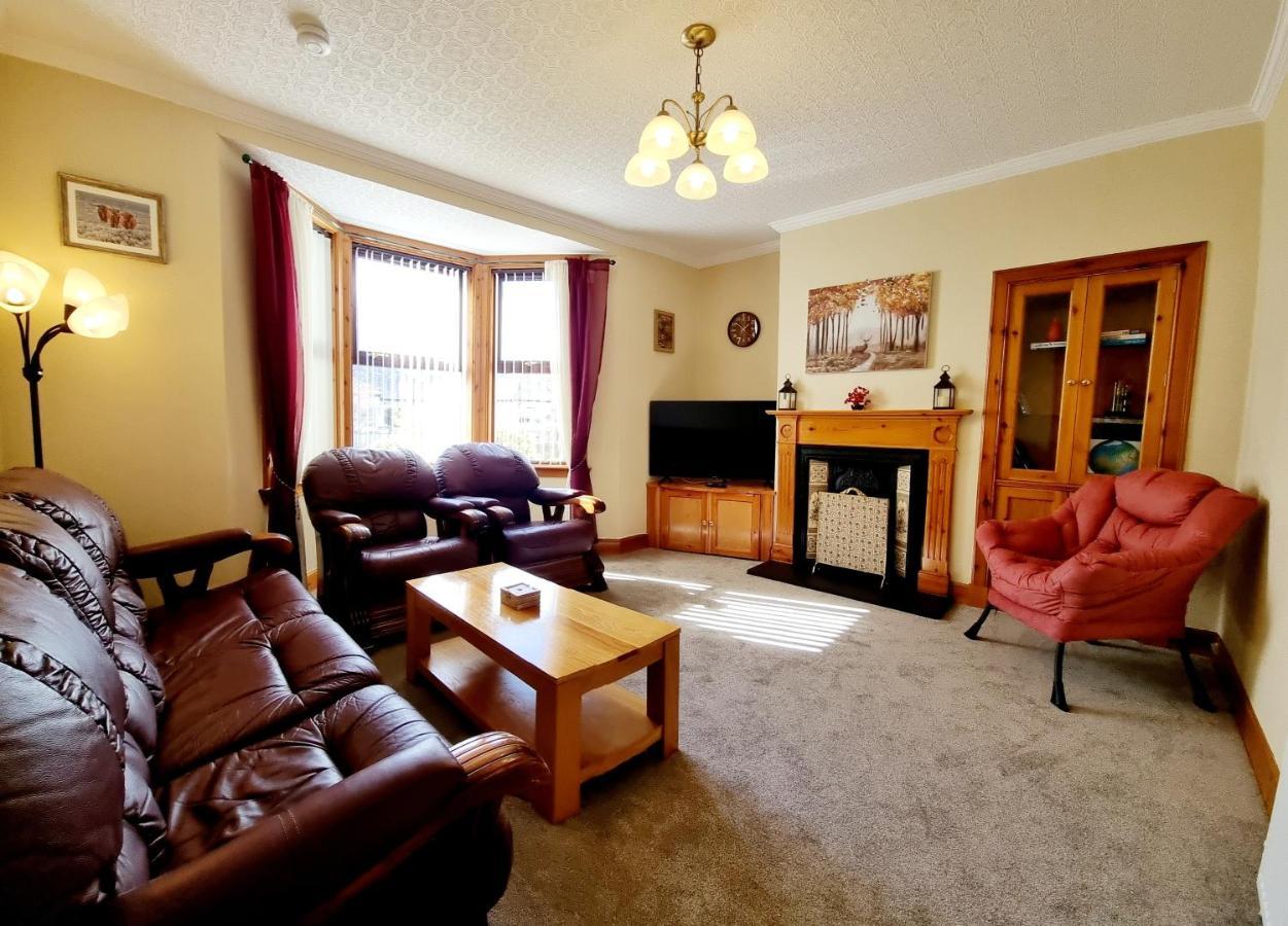 Inverness City 3 Bedroom House Free Parking Dış mekan fotoğraf