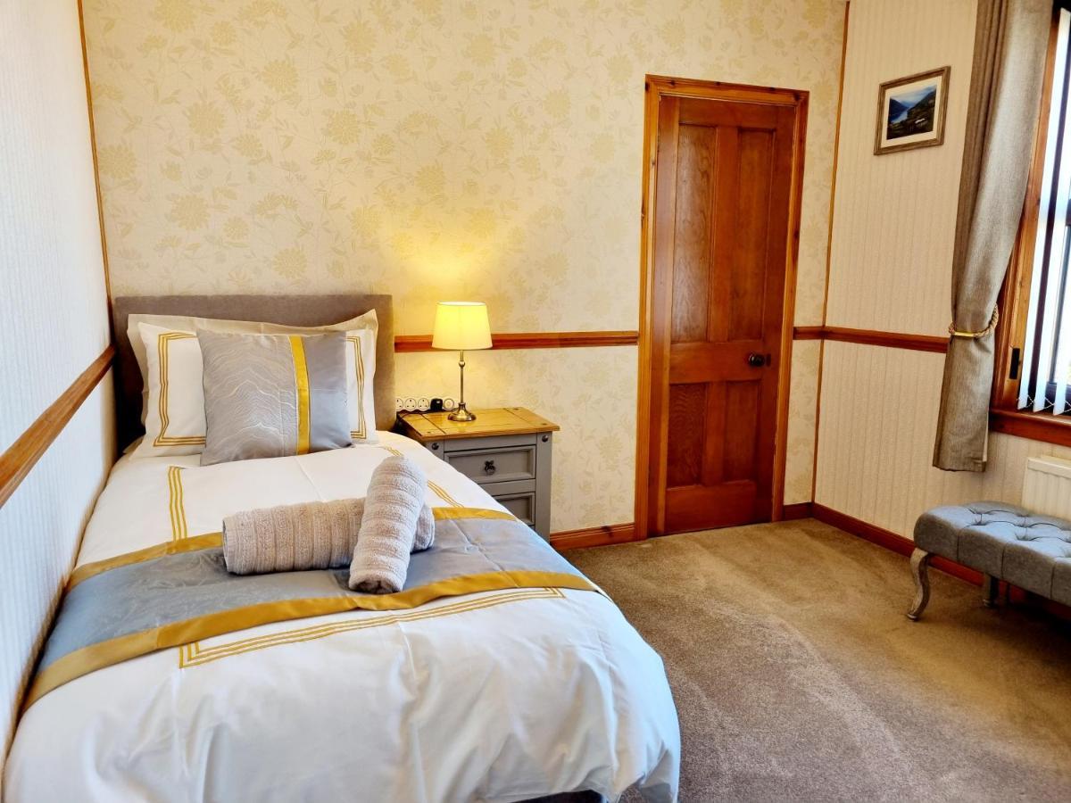 Inverness City 3 Bedroom House Free Parking Dış mekan fotoğraf