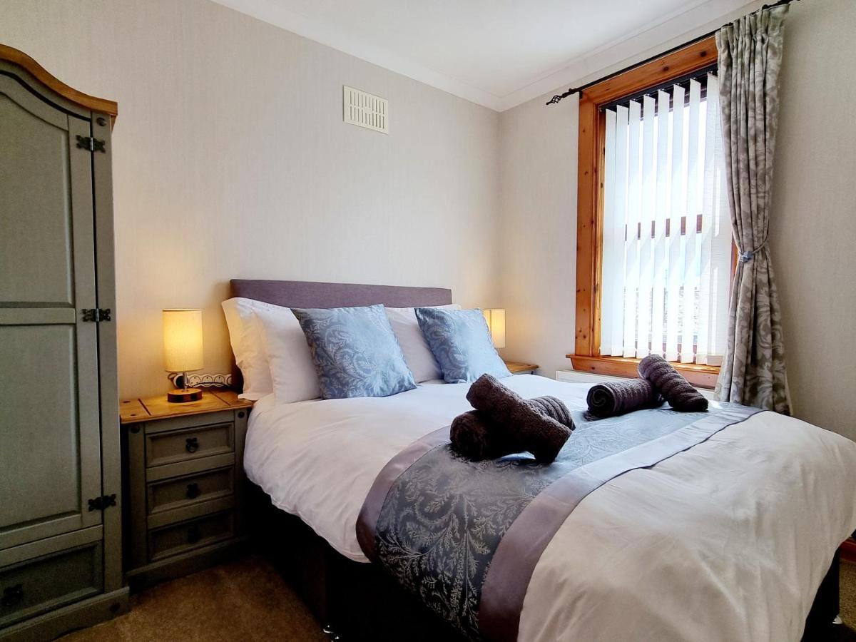 Inverness City 3 Bedroom House Free Parking Dış mekan fotoğraf