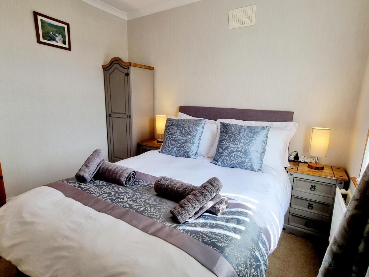 Inverness City 3 Bedroom House Free Parking Dış mekan fotoğraf